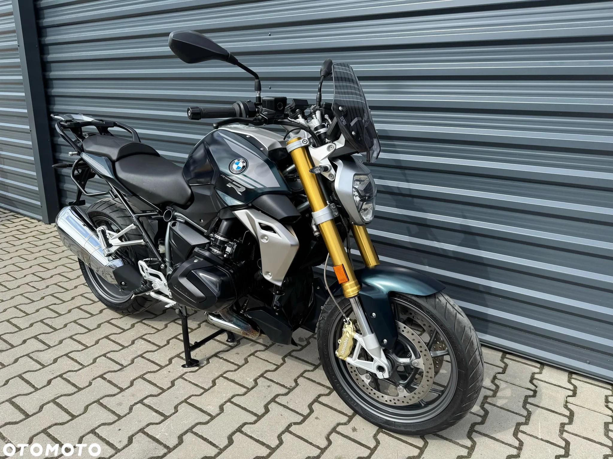 BMW R - 2