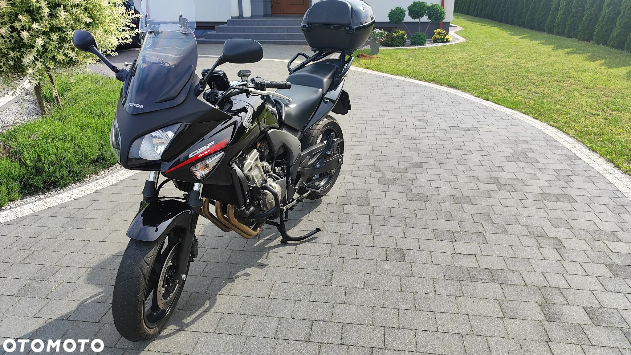 Honda CBF - 12