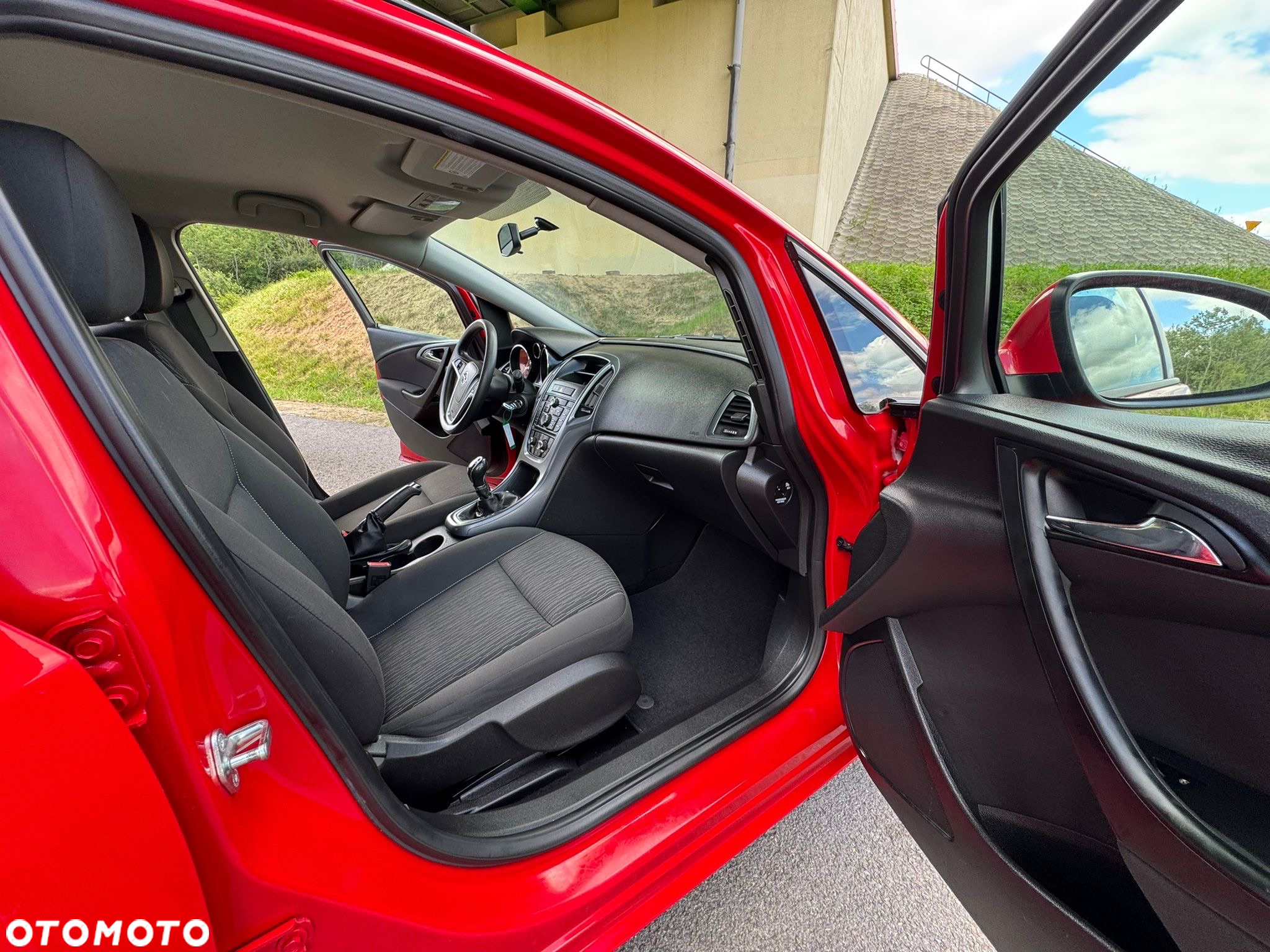 Opel Astra 1.6 Sports Tourer Innovation - 25