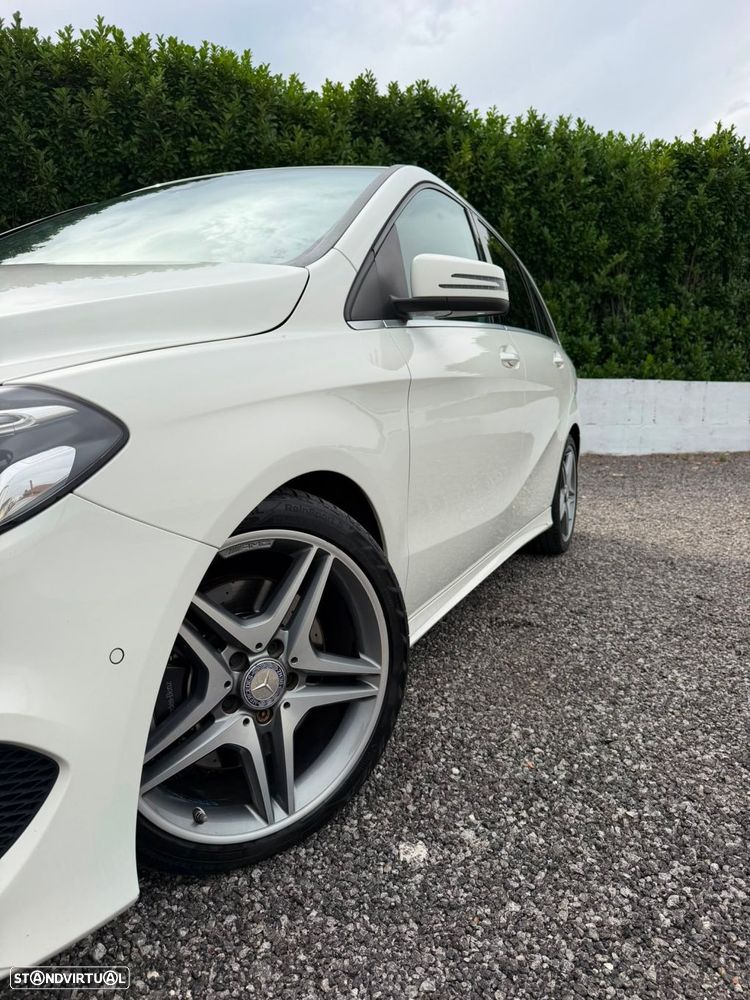 Mercedes-Benz B 220 d AMG Line - 20