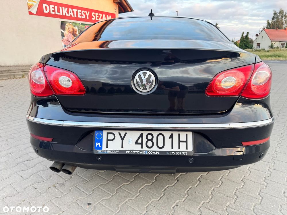 Volkswagen Passat CC - 11