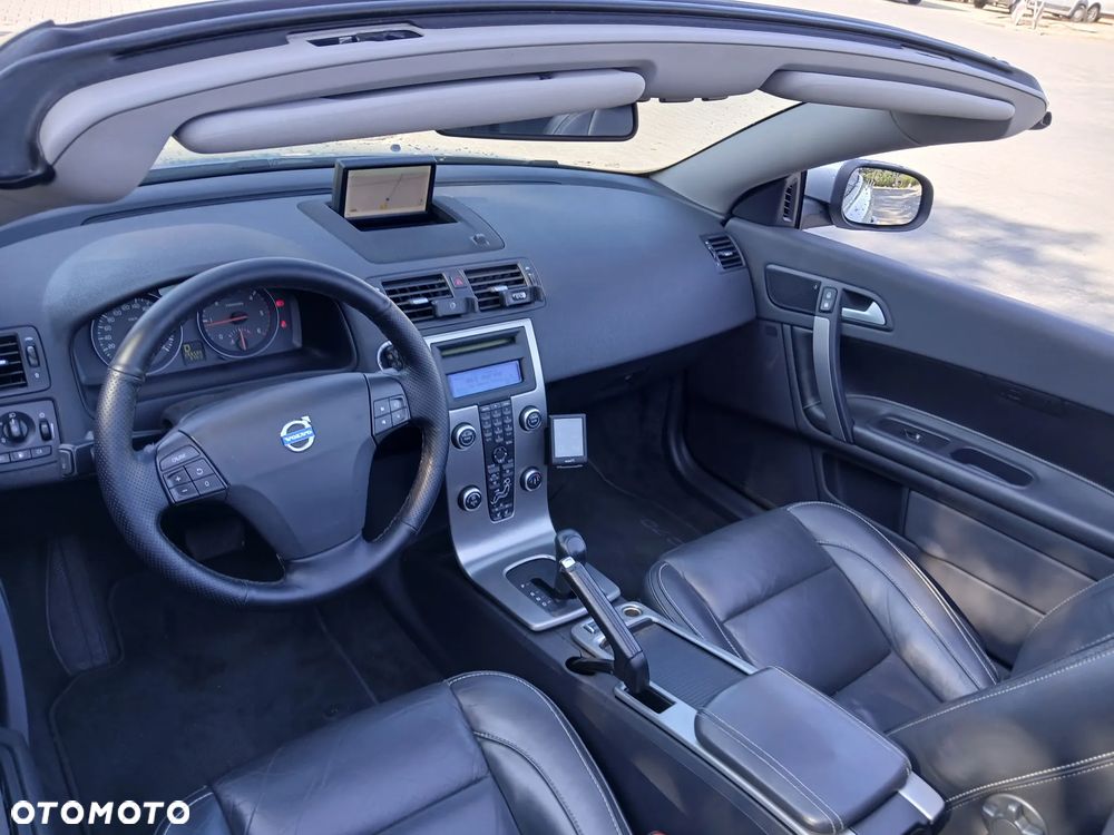 Volvo C70 - 25
