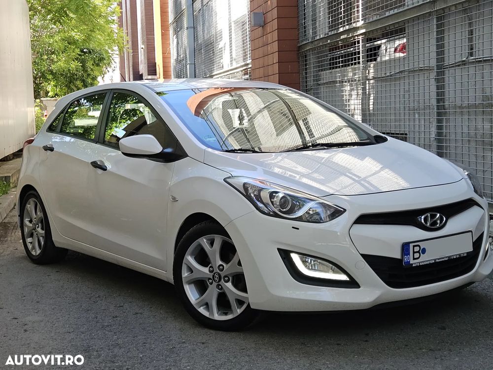 Hyundai i30 1.4 CRDi Trend - 14
