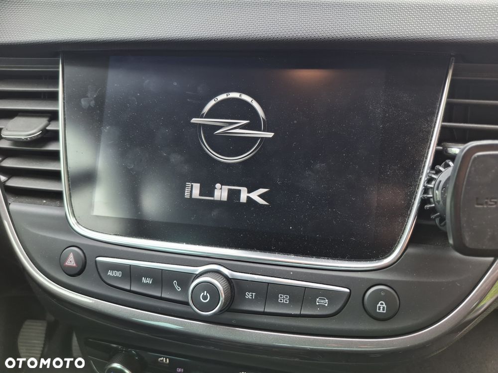 Opel Crossland X - 9