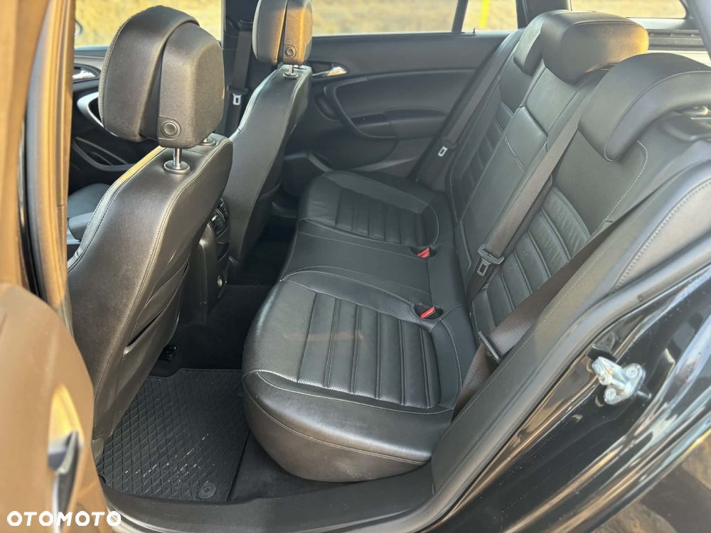 Opel Insignia - 22