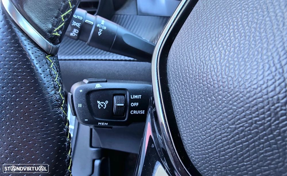 Peugeot 2008 PureTech 130 Stop&Start GT-Line Edition - 12
