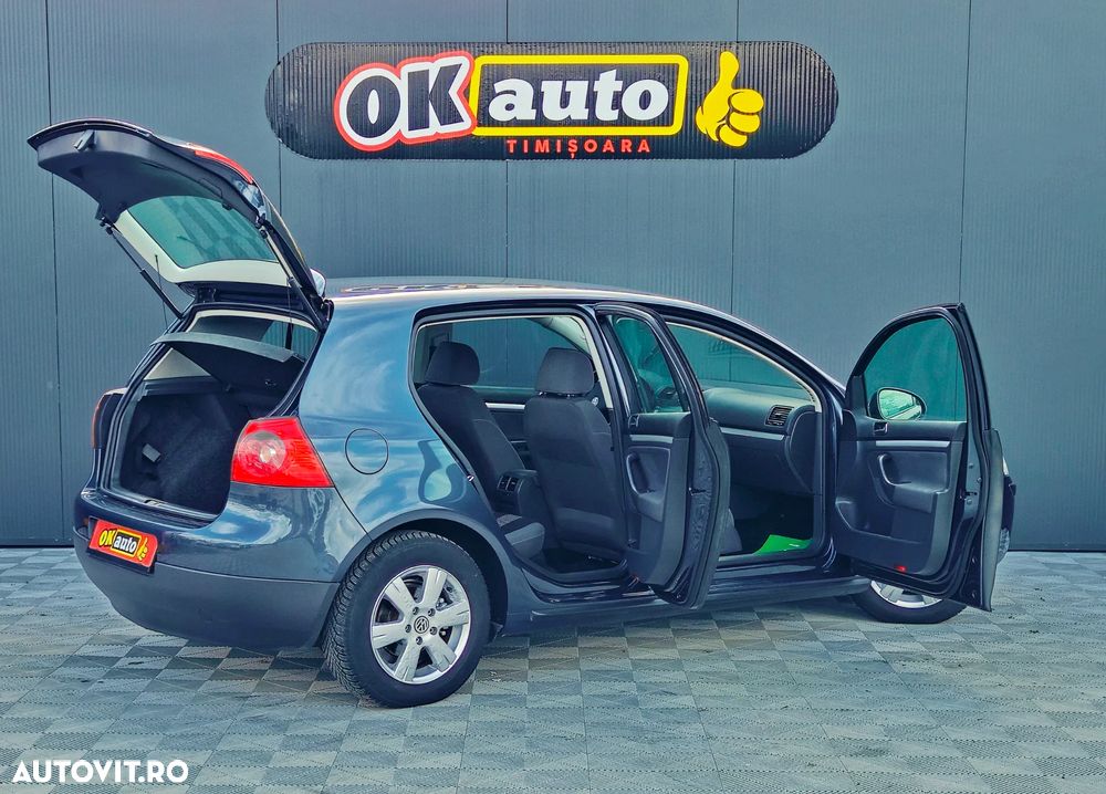 Volkswagen Golf - 23