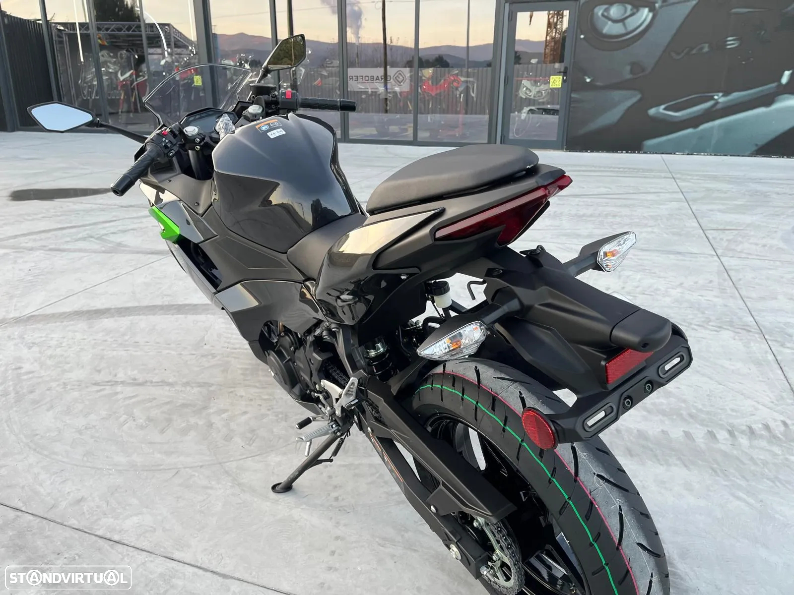 Kawasaki Ninja 500 2025 - 8