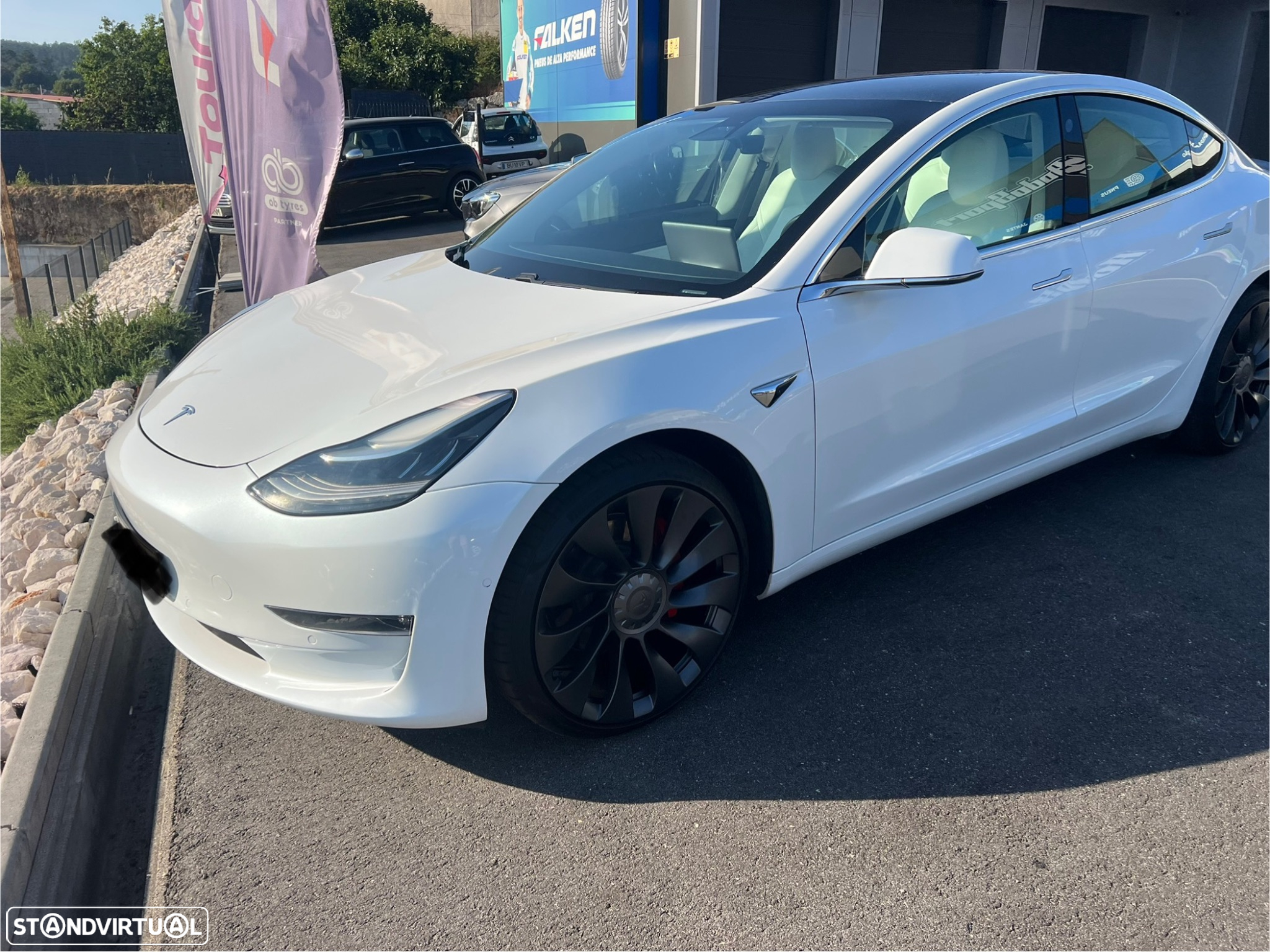 Tesla Model 3 Long Range AWD Dual Motor Performance - 3