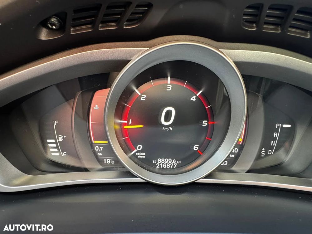 Volvo V40 D3 Aut. Inscription - 33