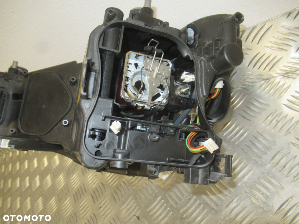 LAMPA PRZÓD PRZEDNIA PRAWA AUDI A1 XENON 2010-2014 rok - 13