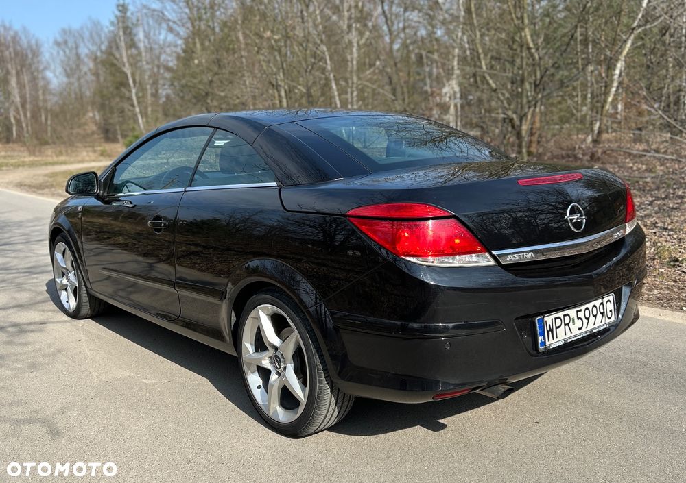 Opel Astra 1.9 CDTI Edition 111 Jahre - 4