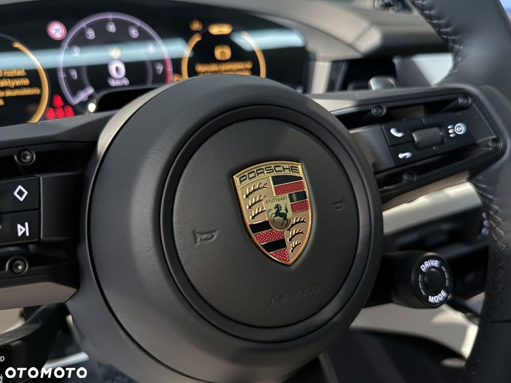 Porsche Cayenne - 22