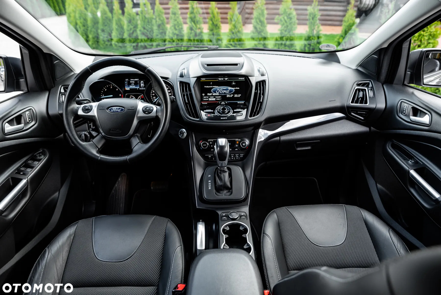 Ford Kuga - 24