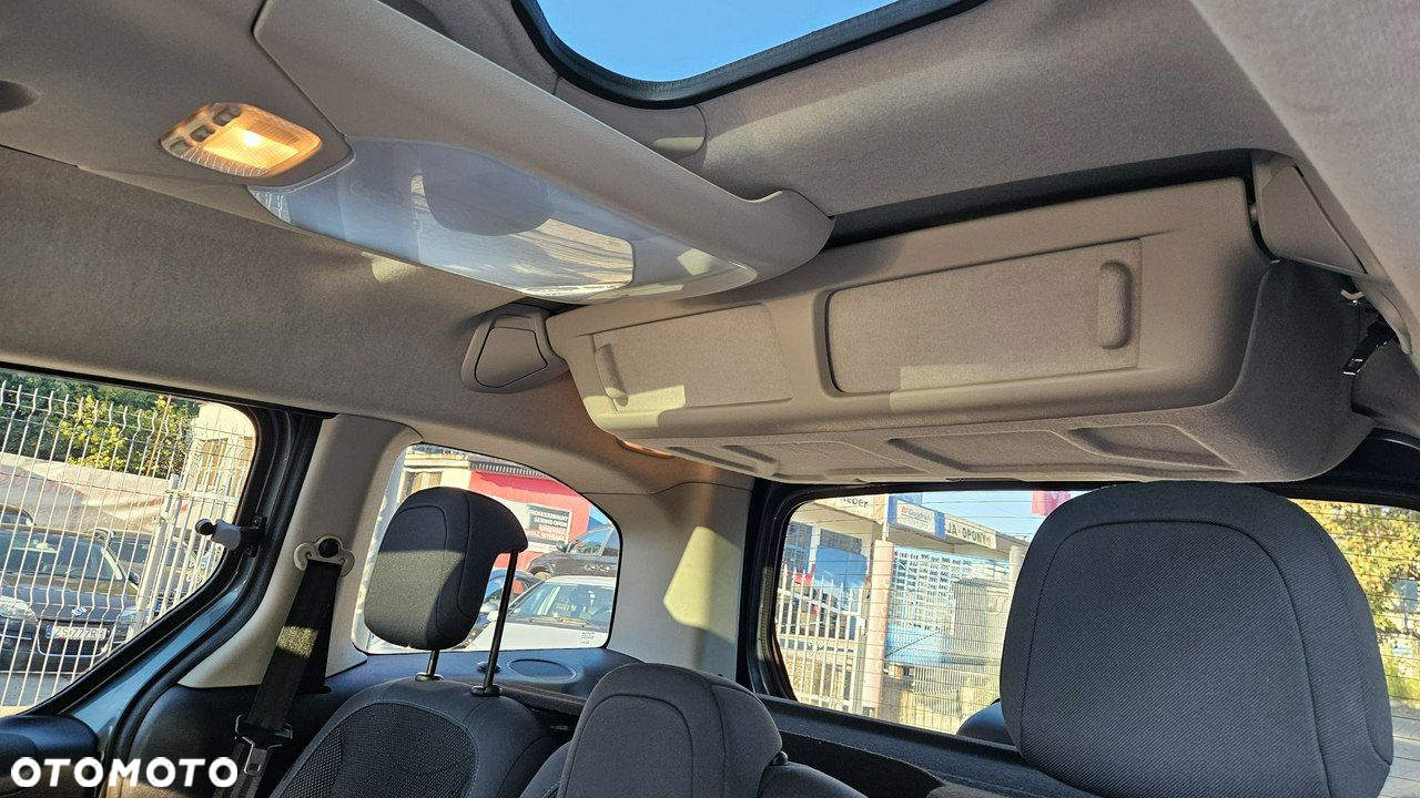 Peugeot Partner Tepee 110 Tendance mit Familien-Paket - 26