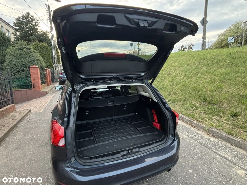 Ford Focus 1.5 EcoBlue STart-Stopp-System TITANIUM X - 5