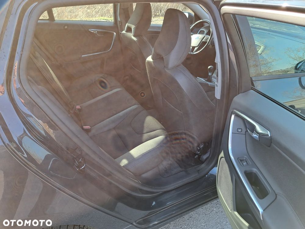 Volvo V60 D3 Kinetic - 18