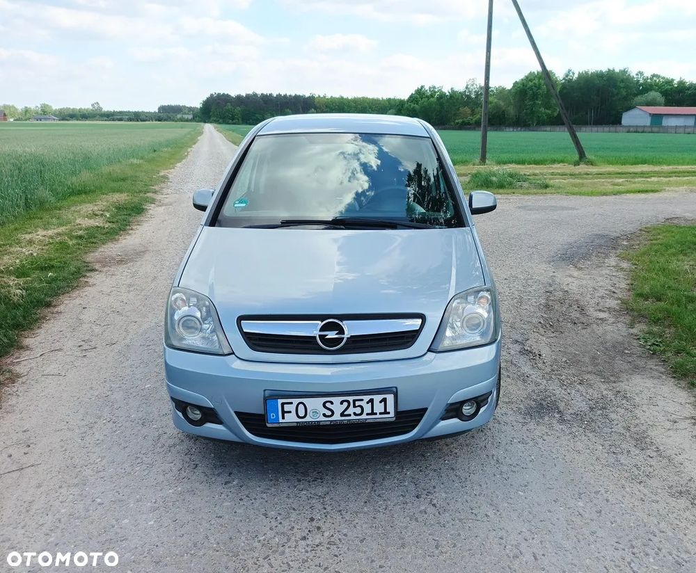 Opel Meriva 1.6 16V Easytronic Cosmo - 9