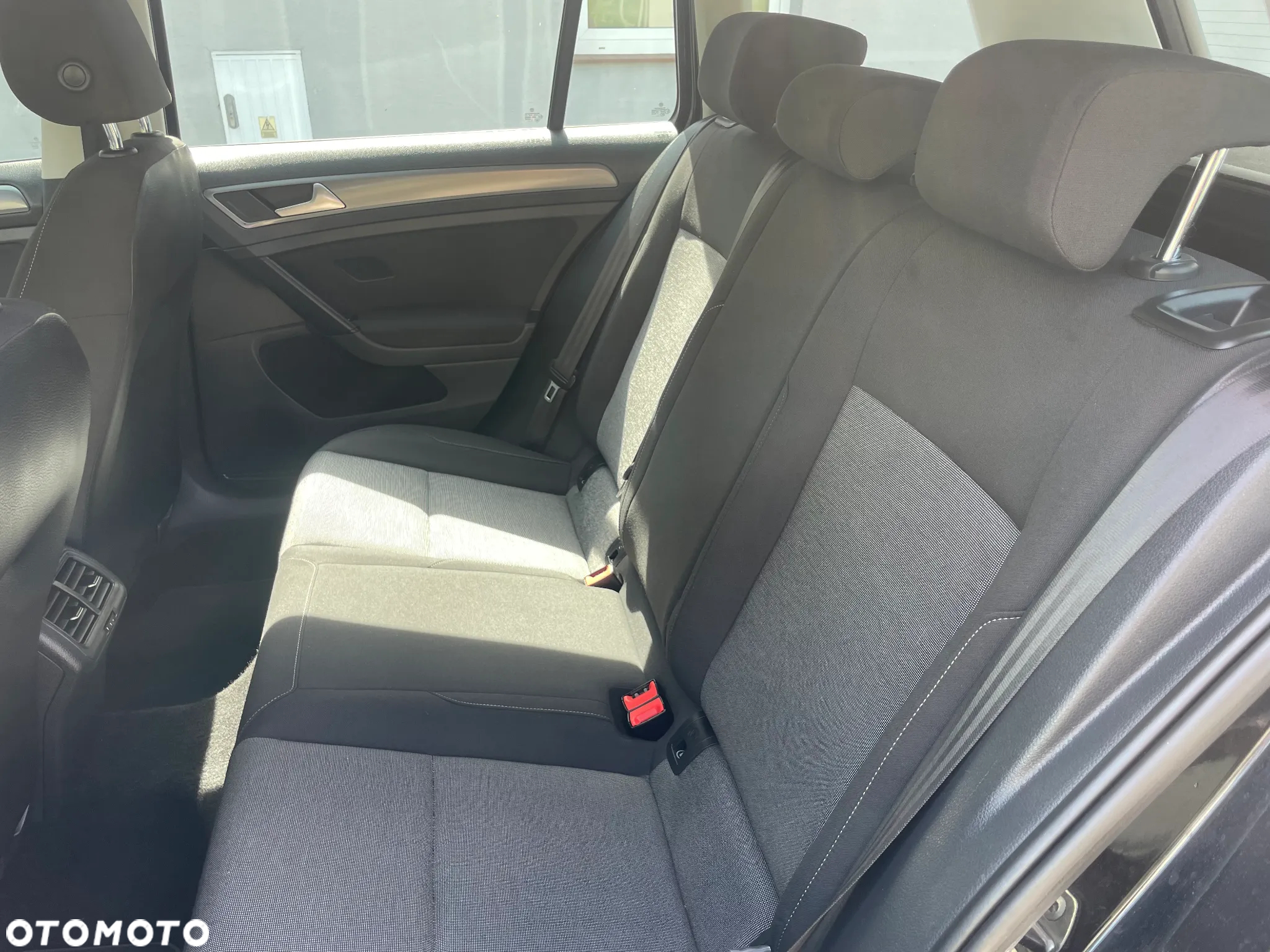 Volkswagen Golf 1.6 TDI BlueMotion Technology Comfortline - 15