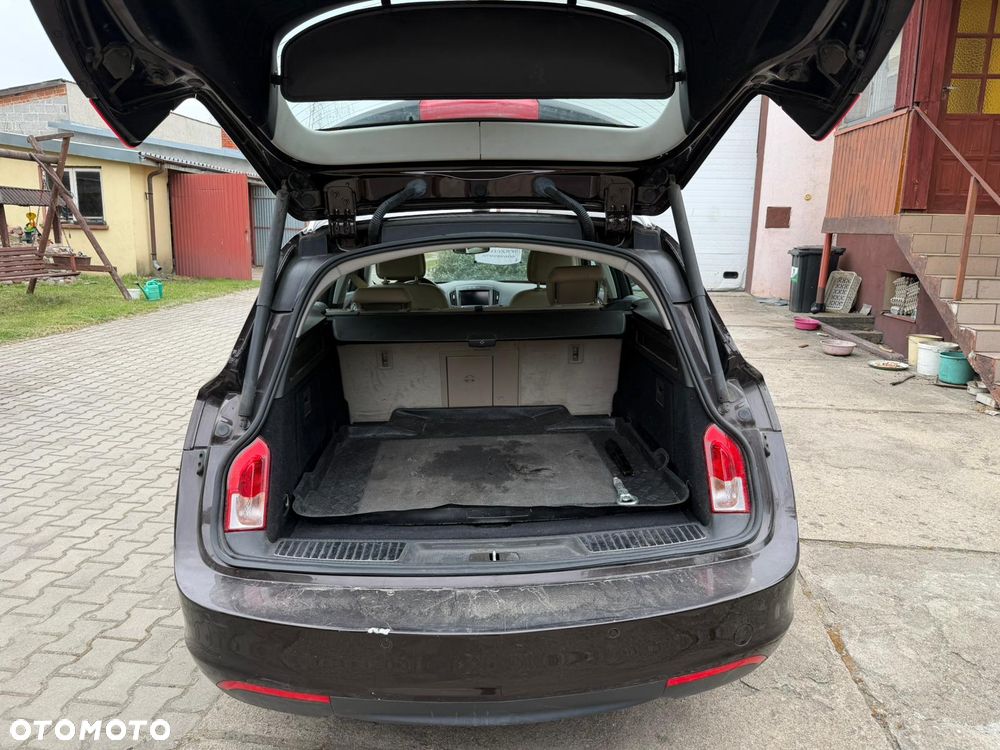 Opel Insignia 2.0 CDTI S&S - 8