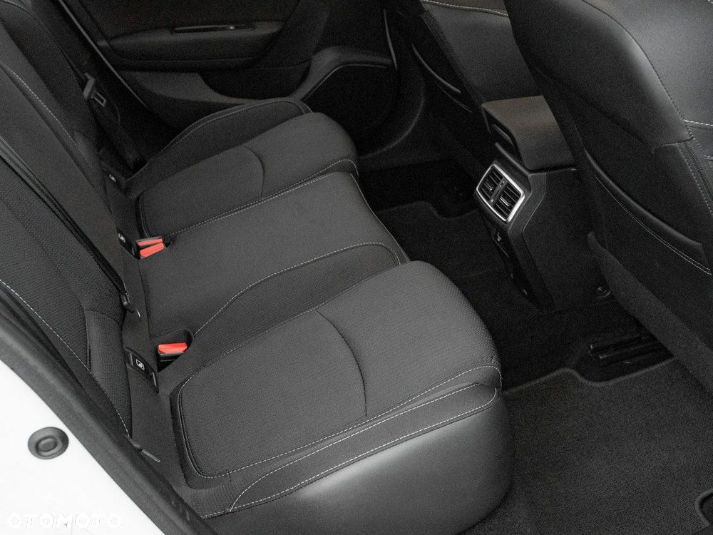 Renault Megane 1.5 Blue dCi Zen EDC - 27