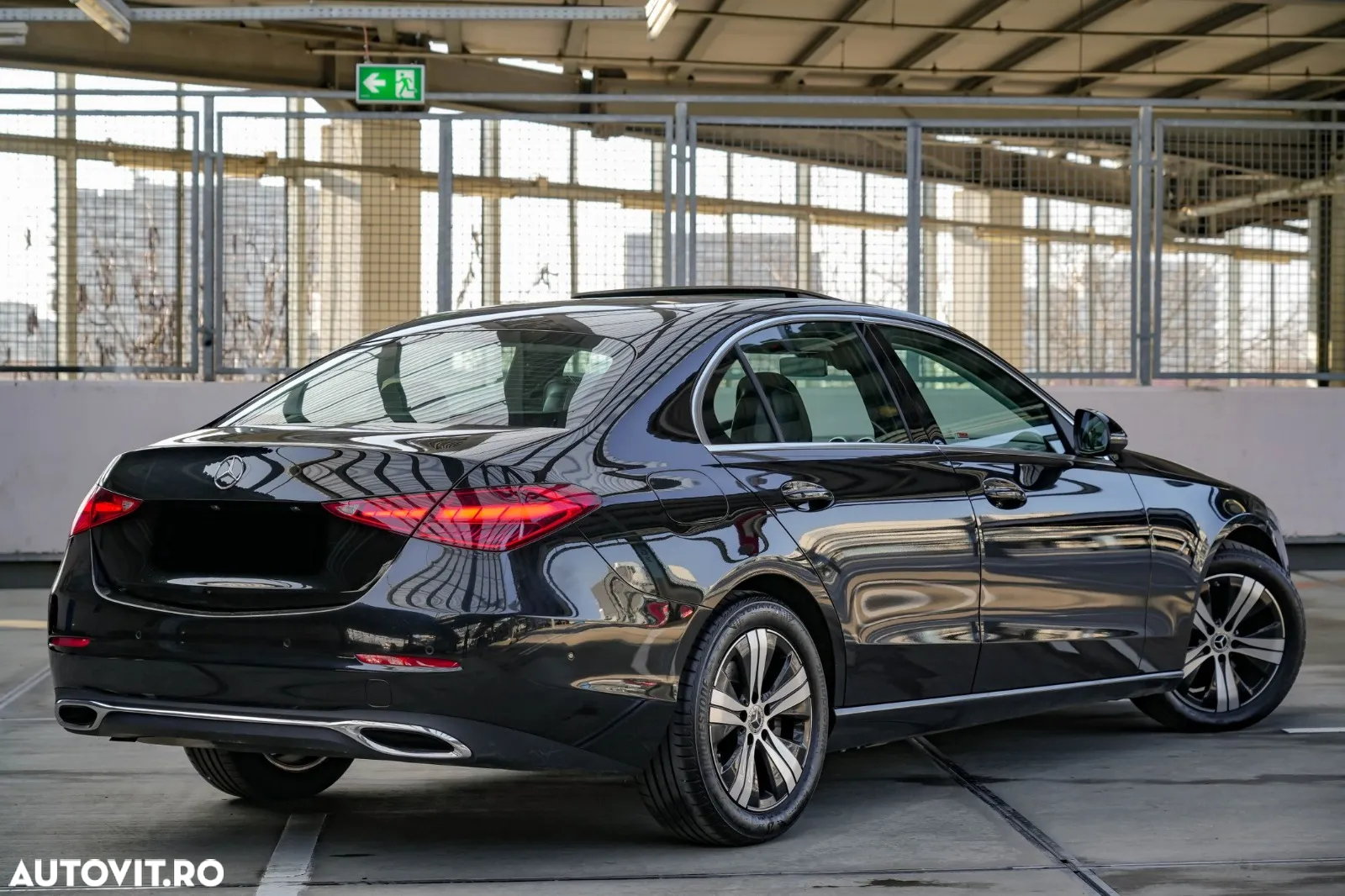 Mercedes-Benz C 180 9G-TRONIC Avantgarde Advanced - 4