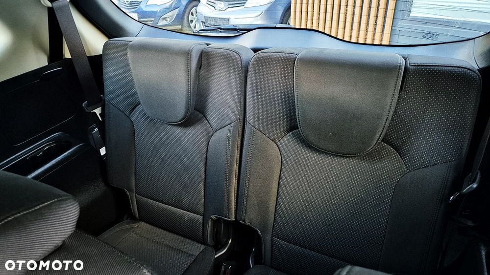 Kia Carens 1.6 GDI XL 7os EU6 - 31