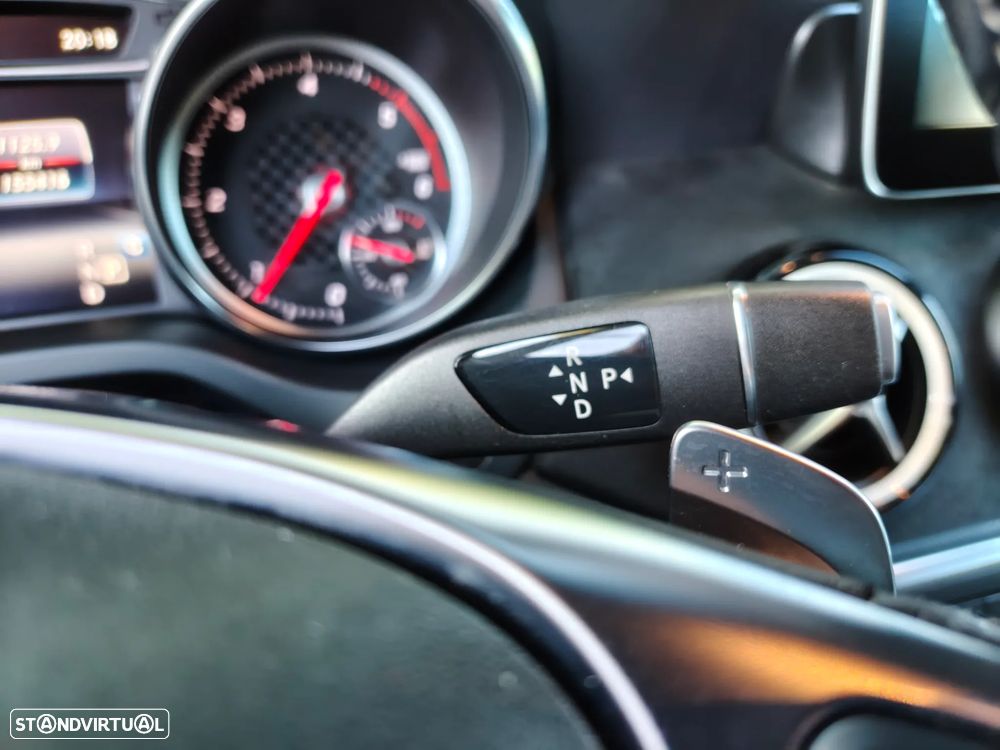 Mercedes-Benz A 180 d 7G-DCT AMG Line - 14