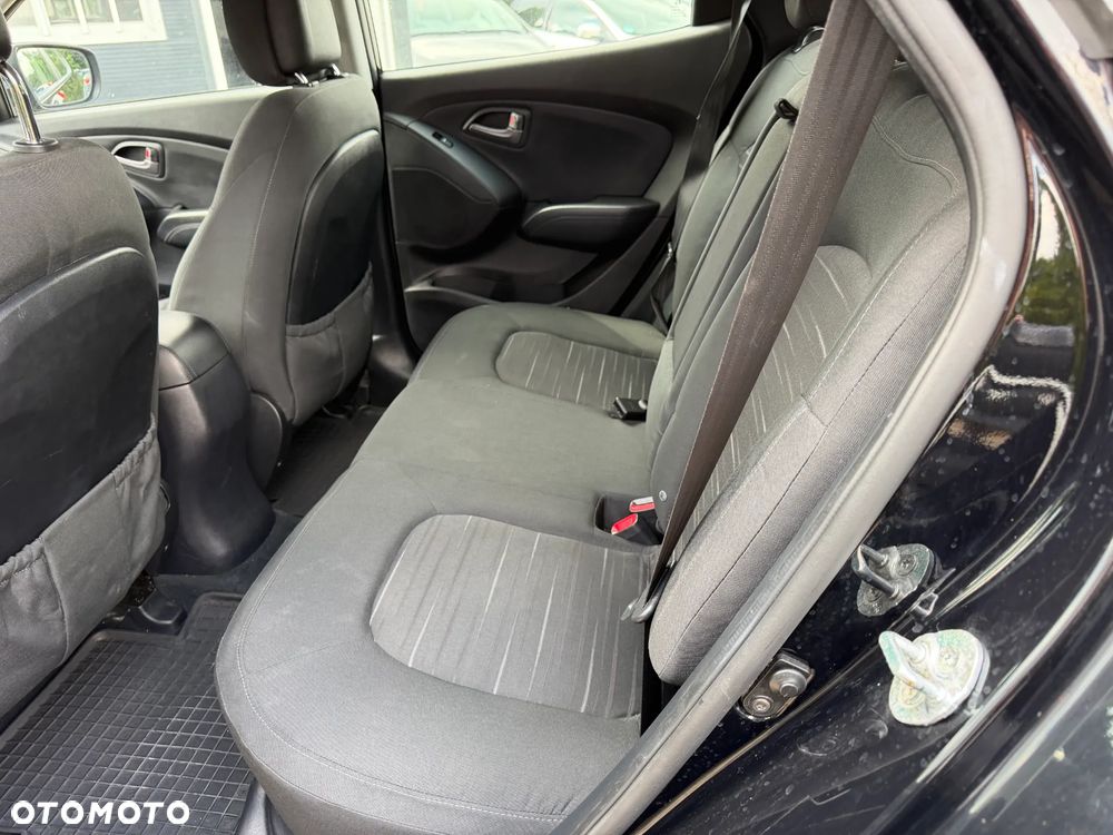 Hyundai ix35 blue 1.6 2WD Finale Silver - 9