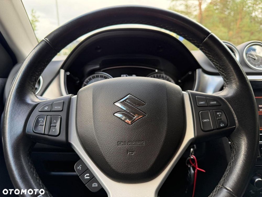 Suzuki Vitara 1.4 Boosterjet Premium 2WD - 24