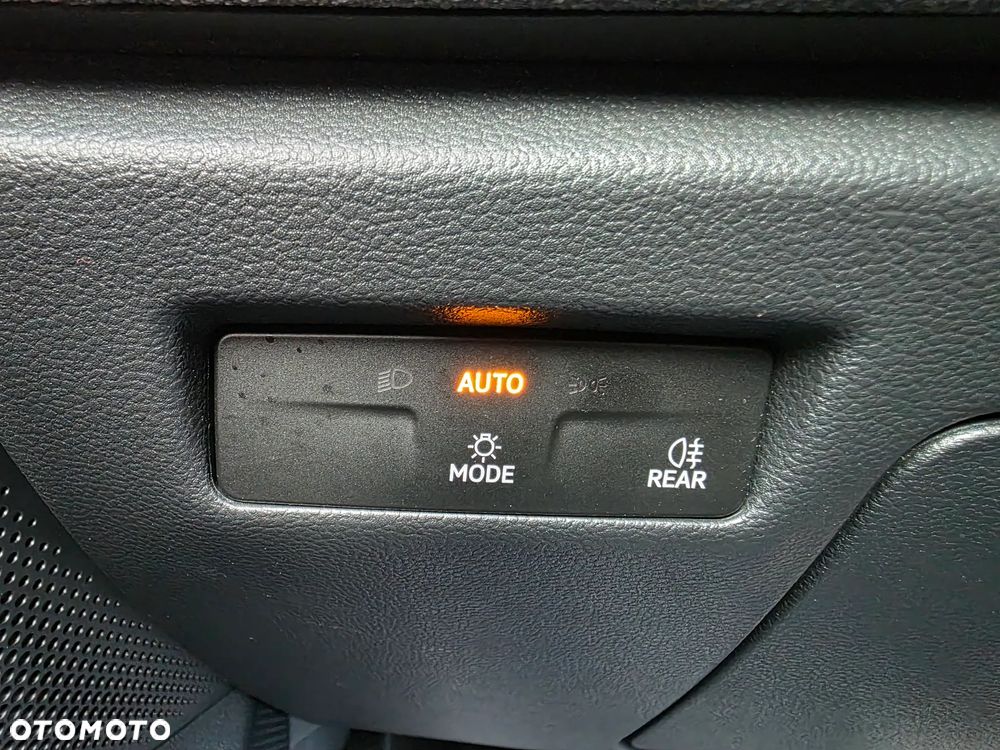 Volkswagen Passat ver-1-5-tsi-evo-elegance-dsg - 30