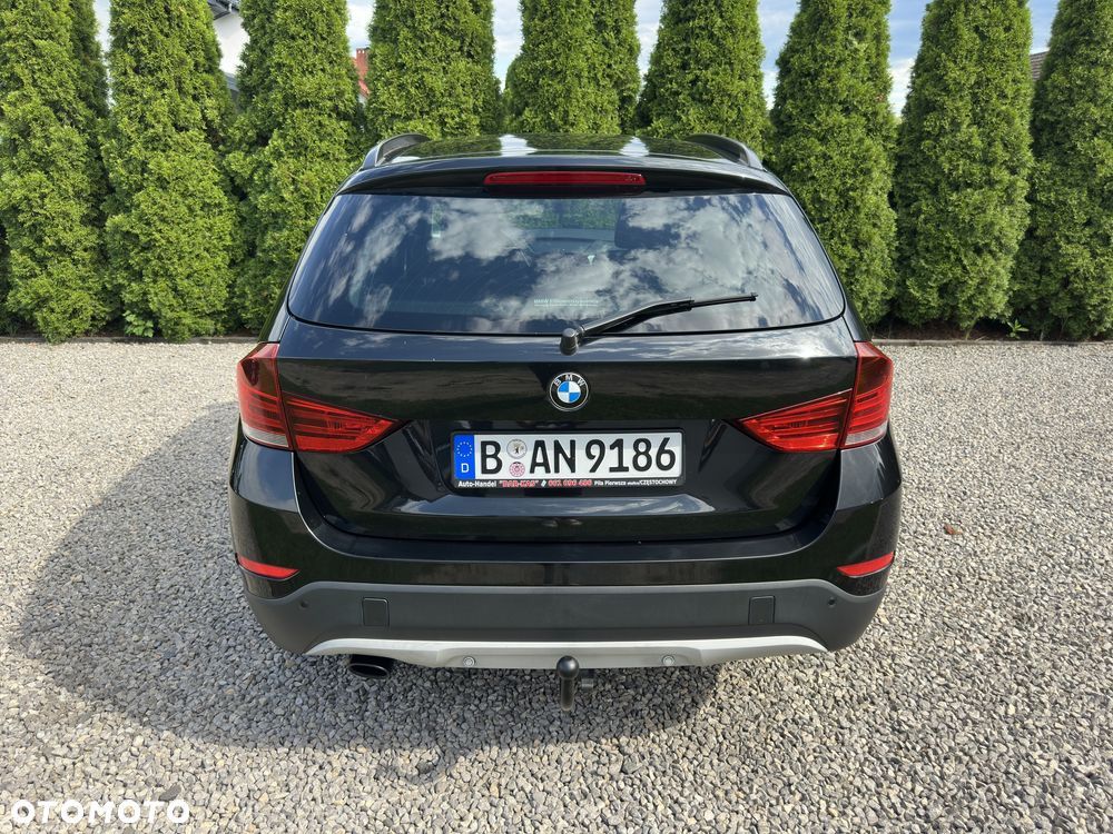 BMW X1 sDrive18d xLine - 37