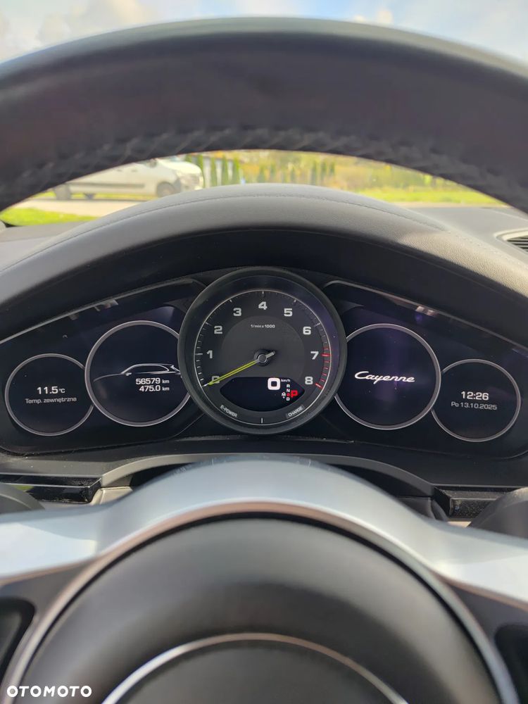 Porsche Cayenne - 11