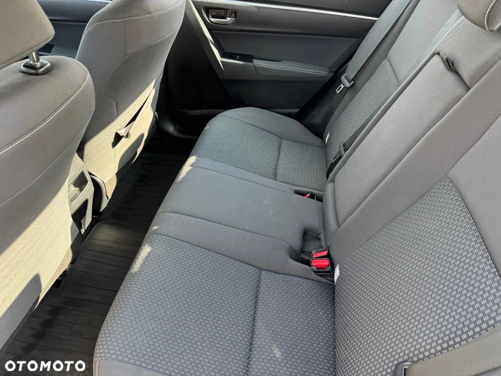 Toyota Corolla 1.4 D-4D Comfort - 14