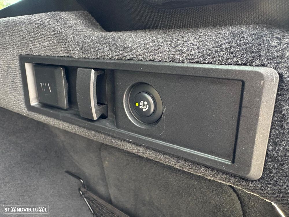 BMW 320 d Touring Aut. Edition M Sport Shadow - 32