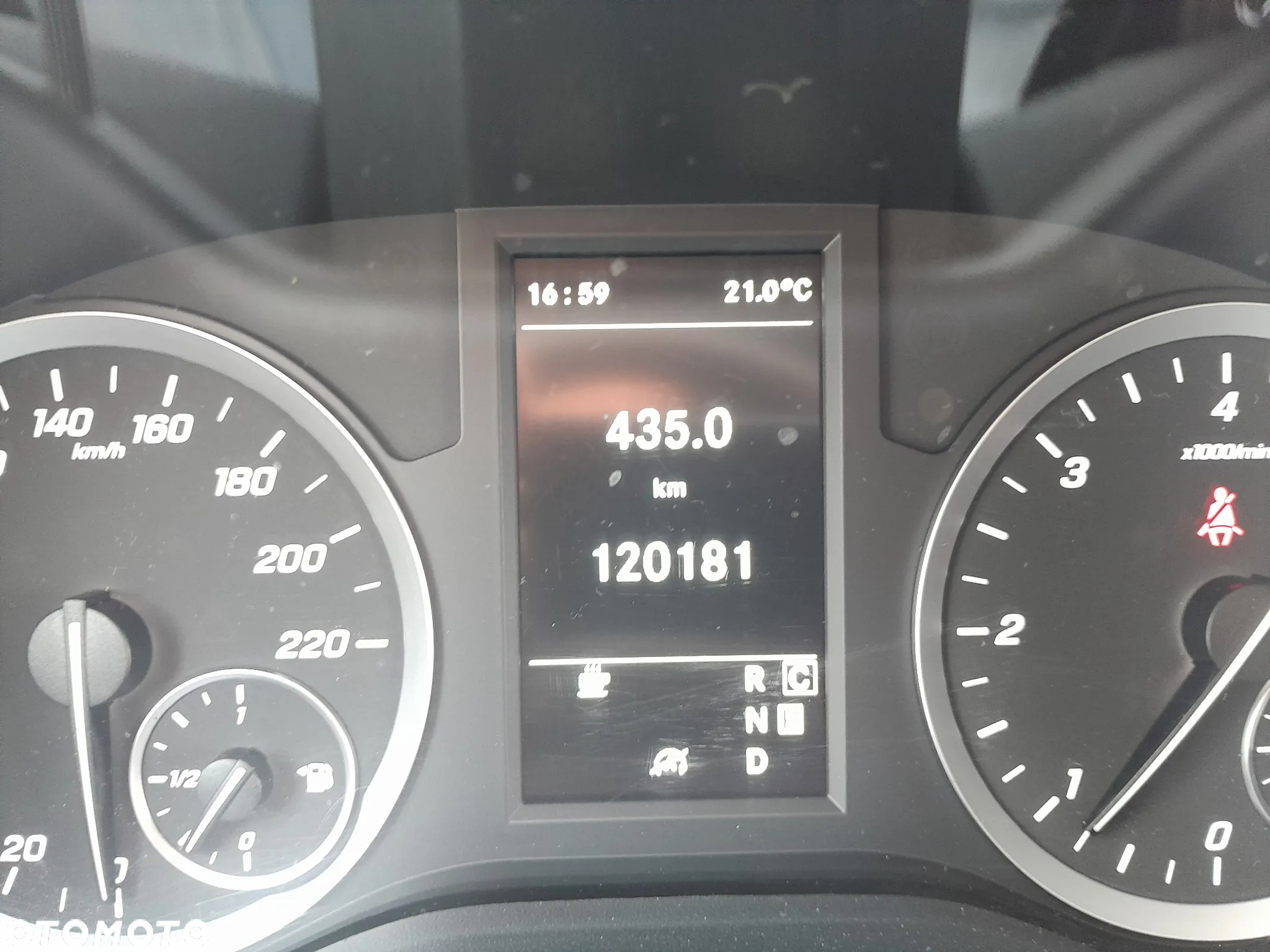Mercedes-Benz Vito - 12