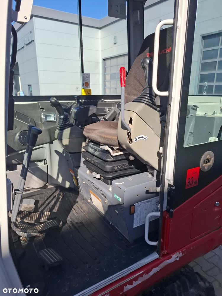 Takeuchi TB 230 - 13