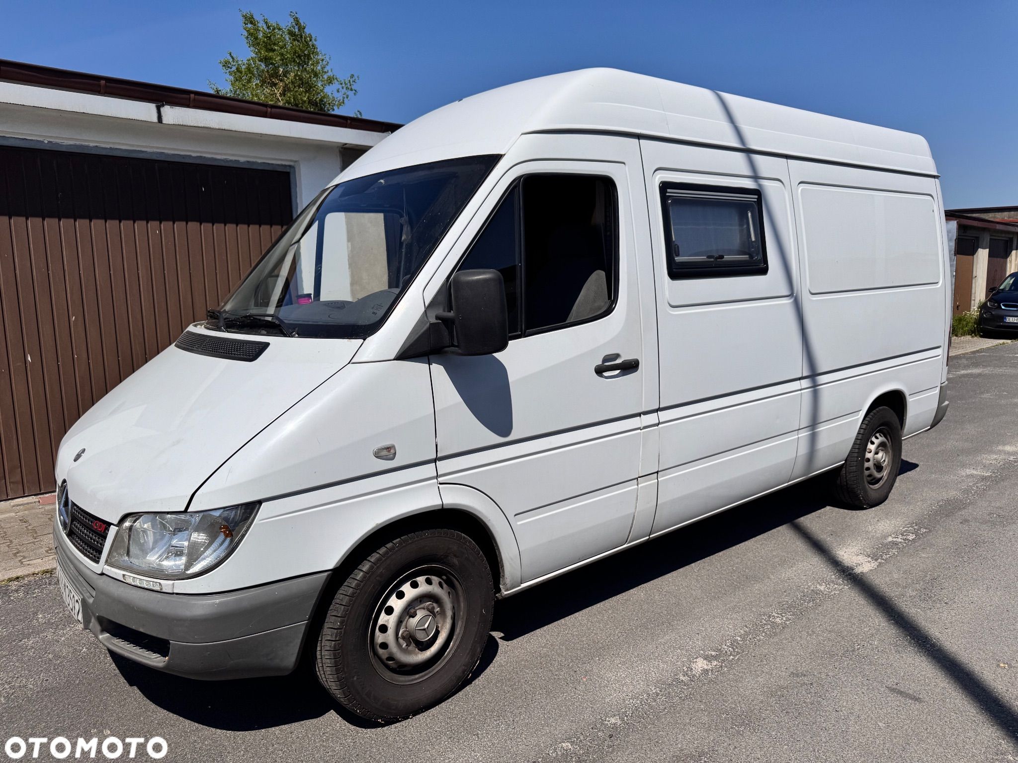 Mercedes-Benz Sprinter - 1