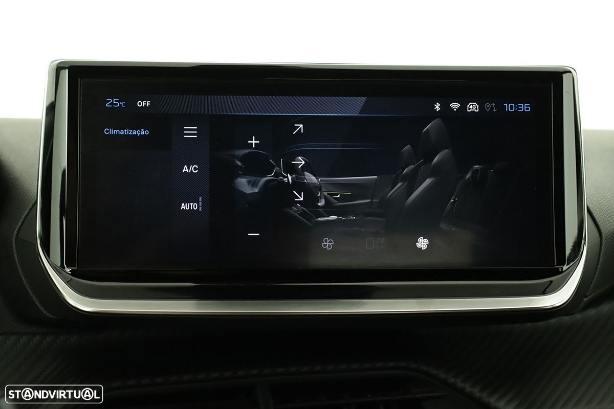 Peugeot 2008 1.2 PureTech Allure - 12