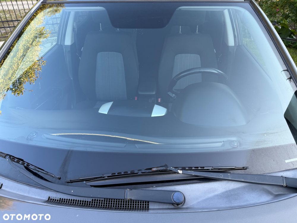 Kia Ceed - 13