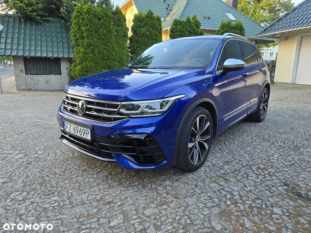 Volkswagen Tiguan - 1