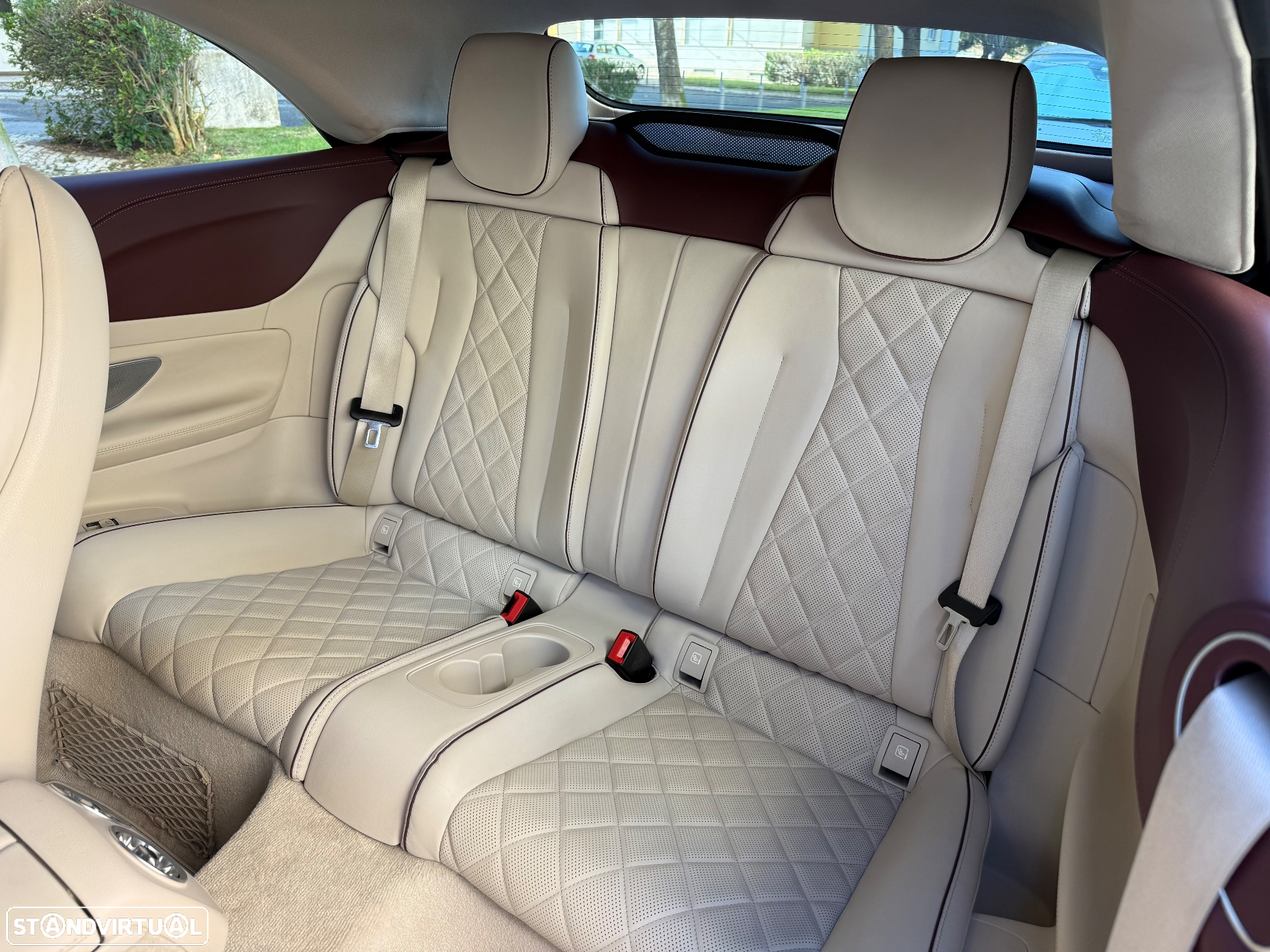 Mercedes-Benz E 200 AMG Line Aut. - 39