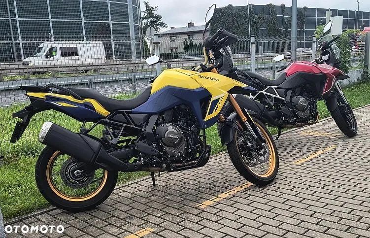 Suzuki V-STROM - 3