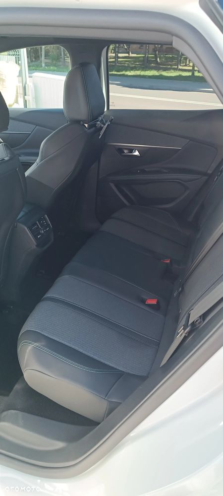 Peugeot 3008 1.5 BlueHDi Allure Pack S&S EAT8 - 9