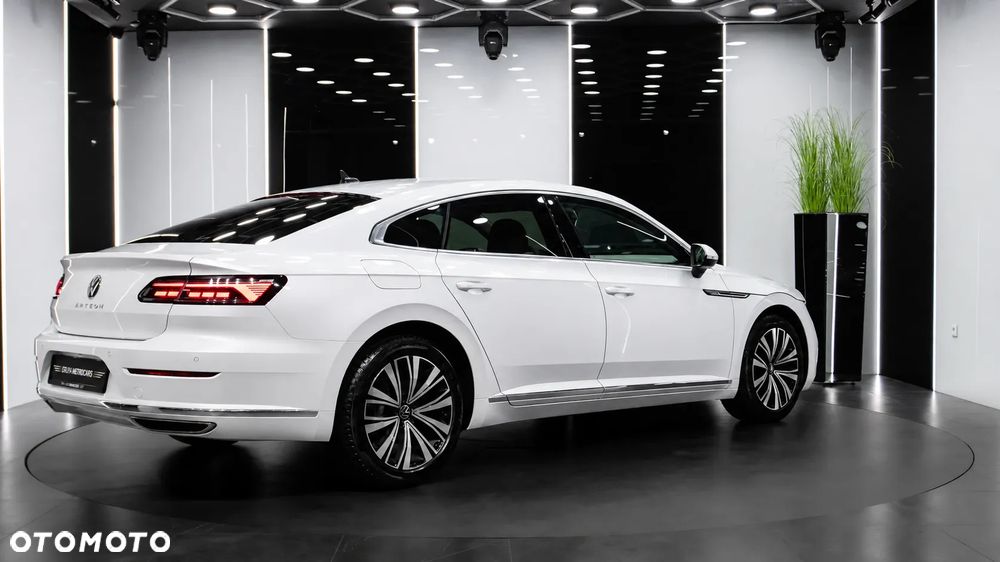 Volkswagen Arteon 2.0 TSI Elegance DSG - 5