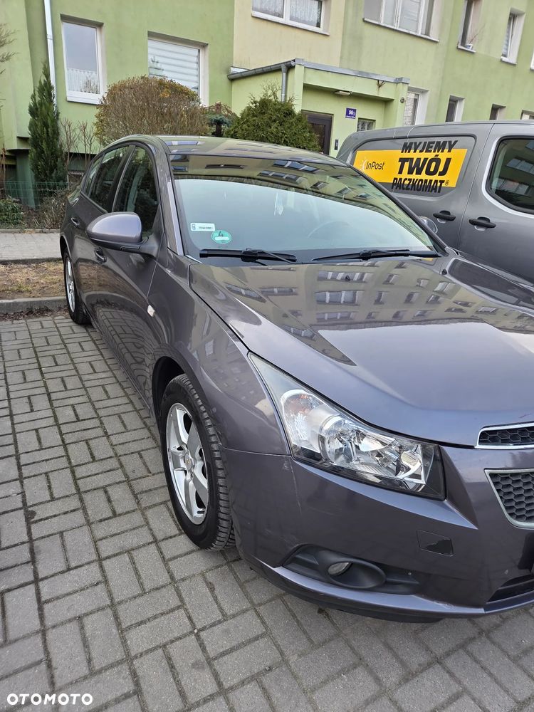 Chevrolet Cruze 1.6 LT - 1