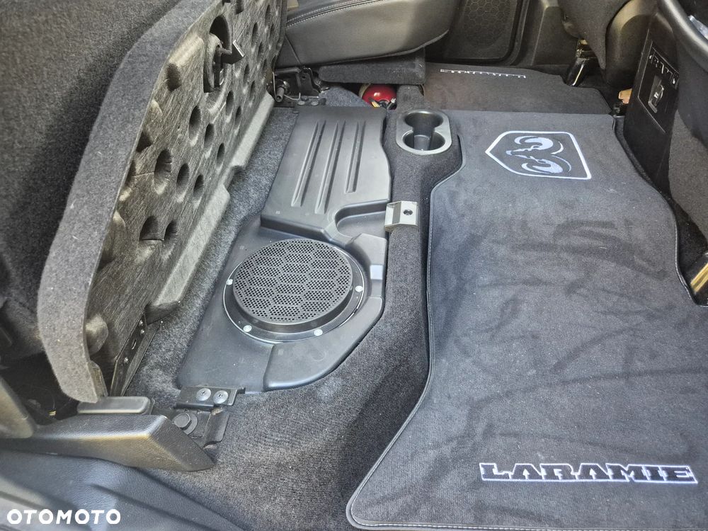RAM 1500 - 18