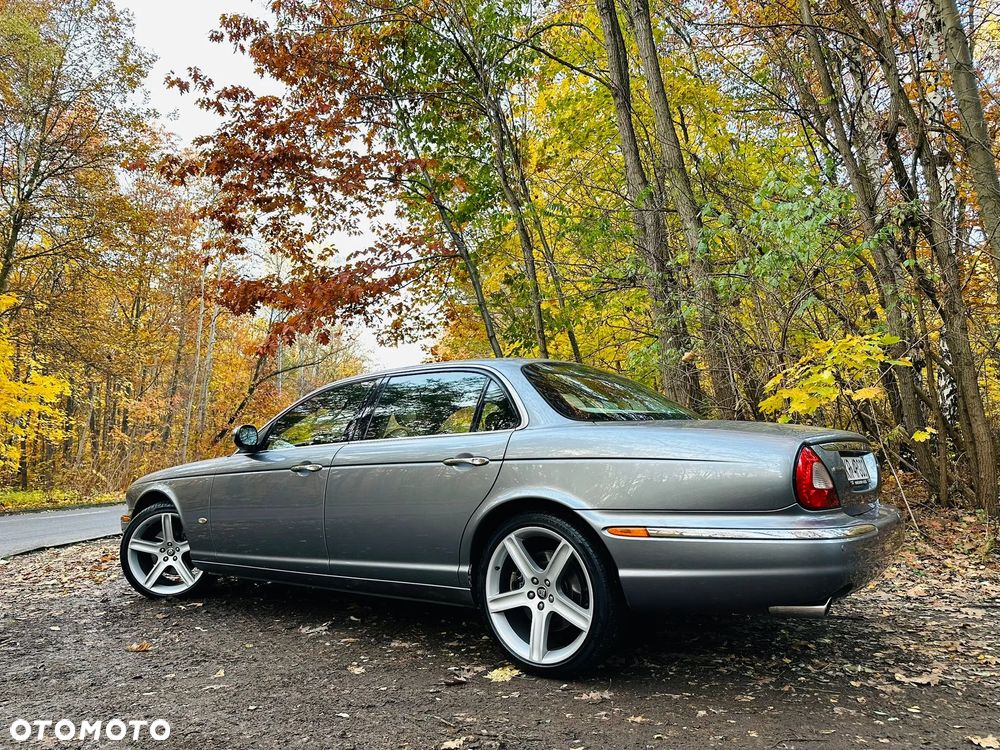 Jaguar XJ XJ6 2.7 Twin Turbo (LWB) Sovereign Last Edition - 2
