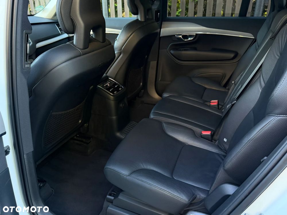 Volvo XC 90 T8 AWD Recharge Geartronic Inscription Expression - 26