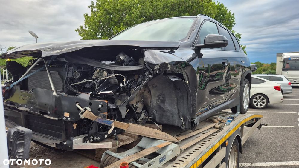 BMW iX1 eDrive20 - 8